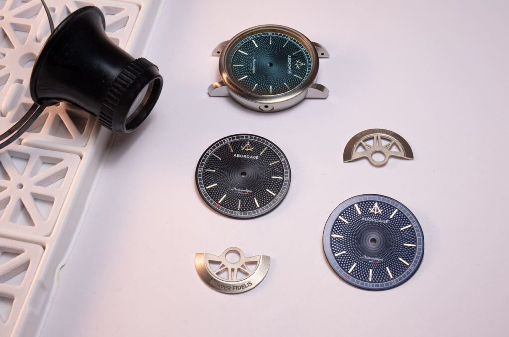 Applied indexes and “lance” hands