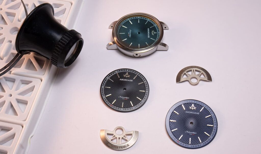 Guillotage de la 1712 de la marque française Abordage